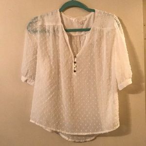 Feminine dotted blouse